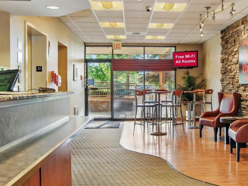 Red Roof Inn Cleveland Airport - Мидълбърг Хайтс Екстериор снимка