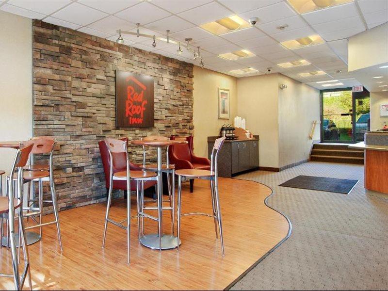 Red Roof Inn Cleveland Airport - Мидълбърг Хайтс Екстериор снимка