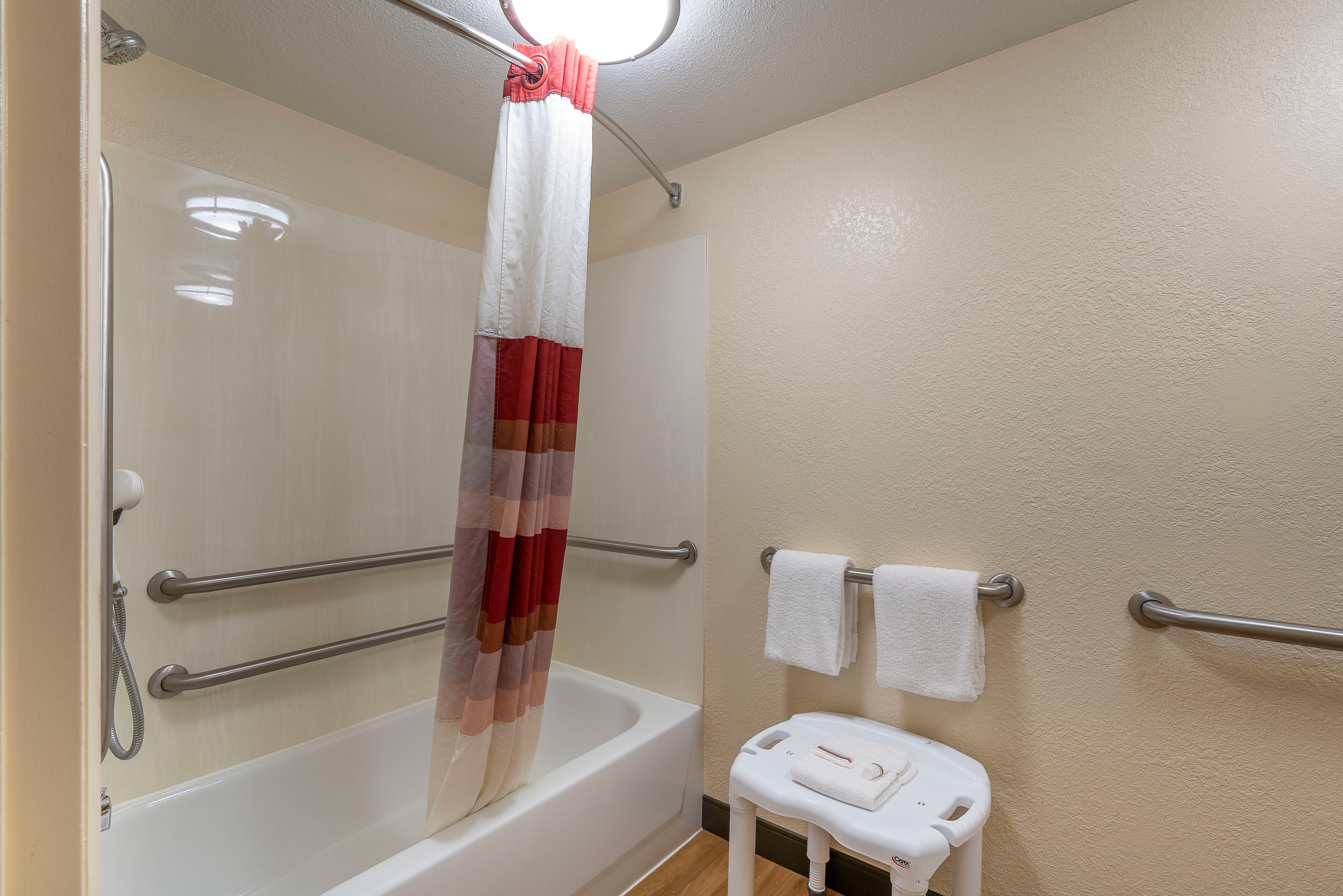 Red Roof Inn Cleveland Airport - Мидълбърг Хайтс Екстериор снимка