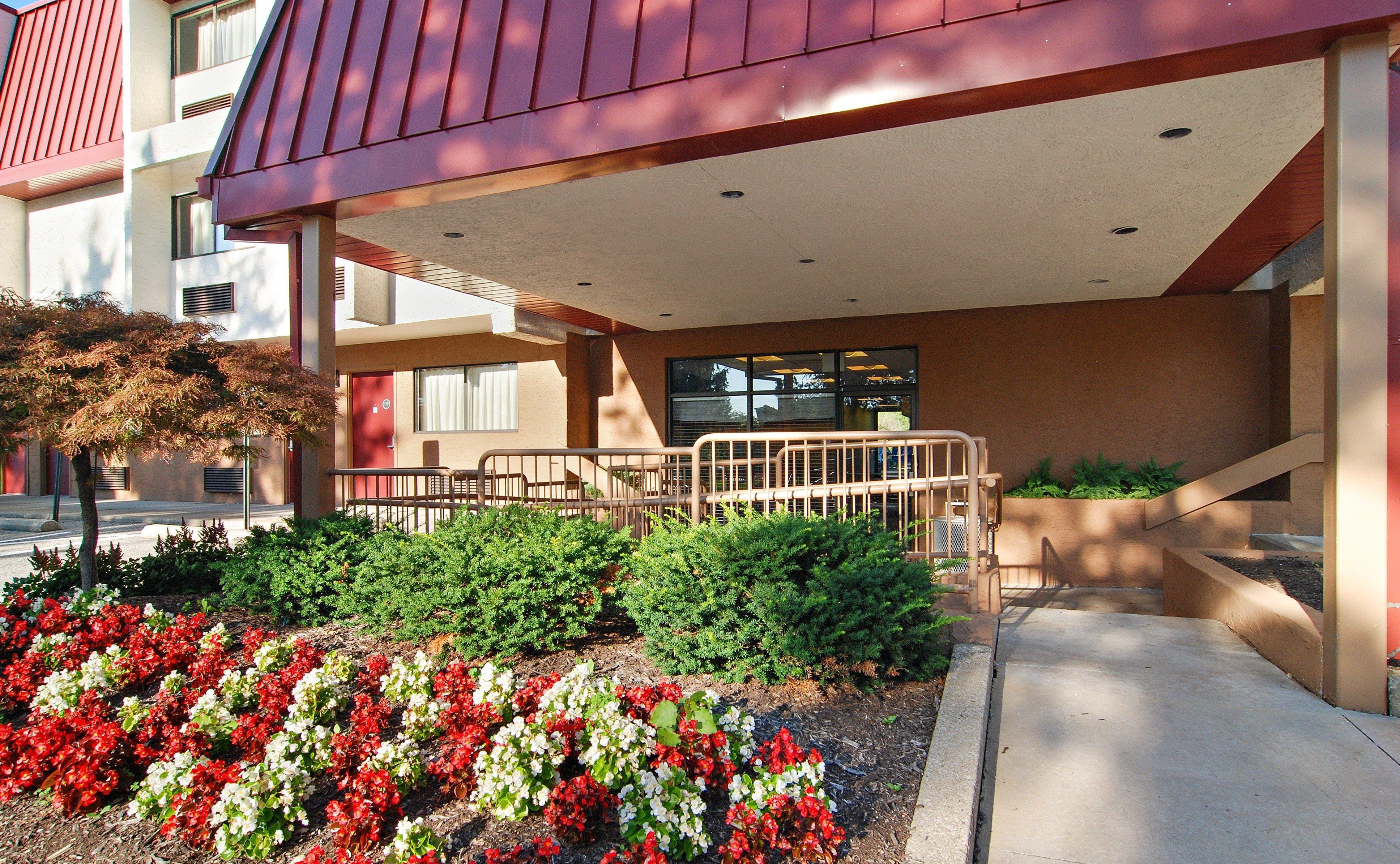 Red Roof Inn Cleveland Airport - Мидълбърг Хайтс Екстериор снимка