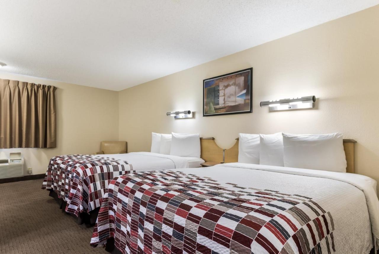 Red Roof Inn Cleveland Airport - Мидълбърг Хайтс Екстериор снимка