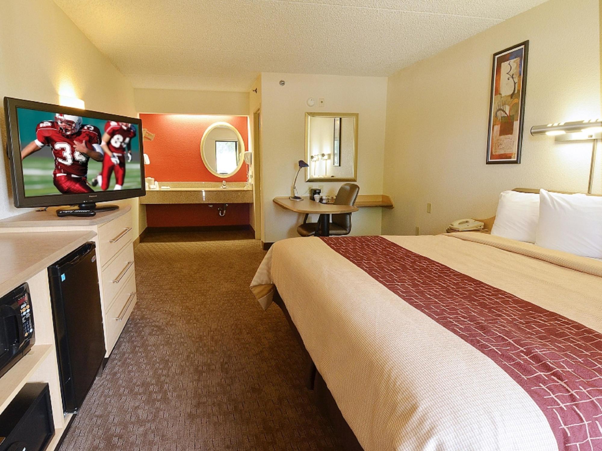 Red Roof Inn Cleveland Airport - Мидълбърг Хайтс Екстериор снимка