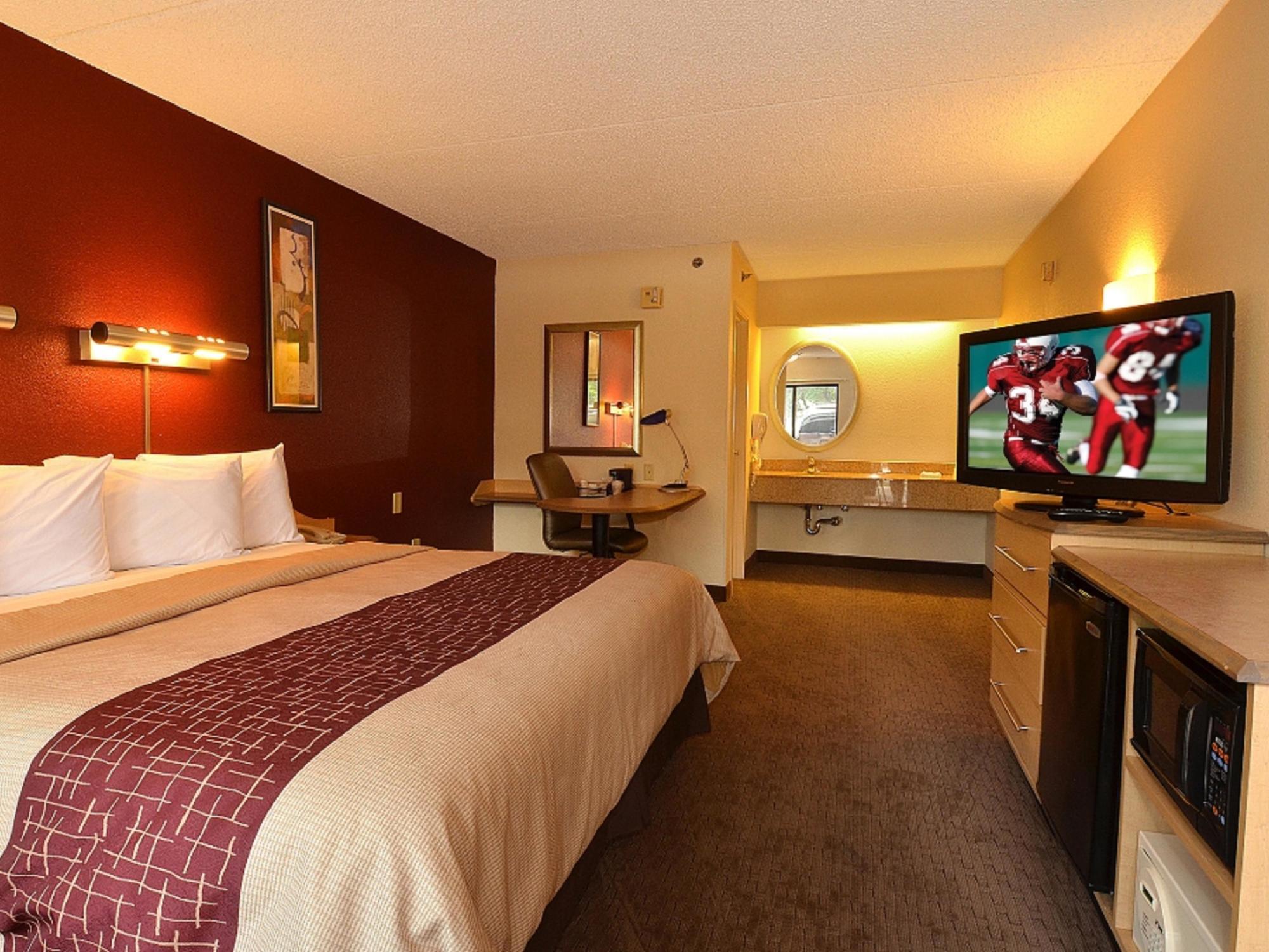 Red Roof Inn Cleveland Airport - Мидълбърг Хайтс Стая снимка