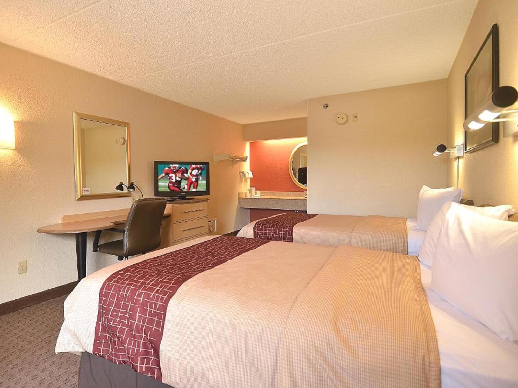 Red Roof Inn Cleveland Airport - Мидълбърг Хайтс Екстериор снимка