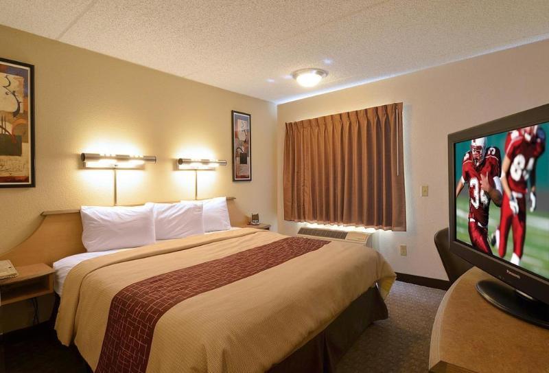 Red Roof Inn Cleveland Airport - Мидълбърг Хайтс Стая снимка